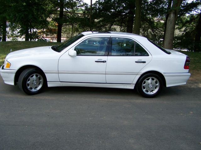 Mercedes-Benz C-Class LS Ultimate Sedan