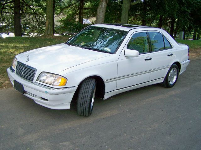 Mercedes-Benz C-Class 1998 photo 1