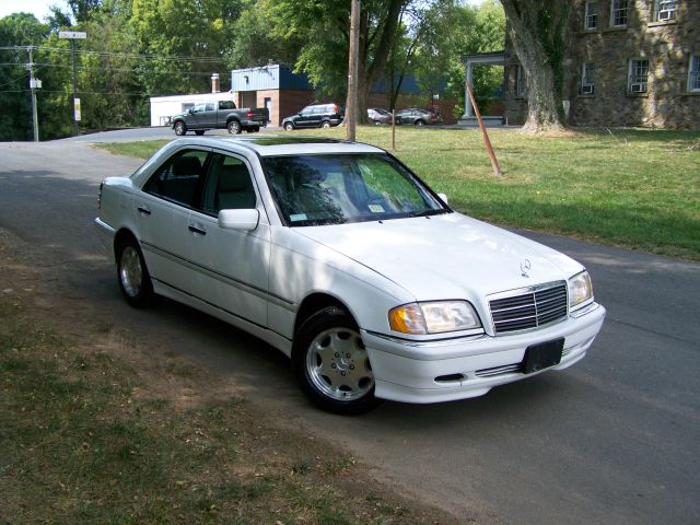 Mercedes-Benz C-Class 1998 photo 3