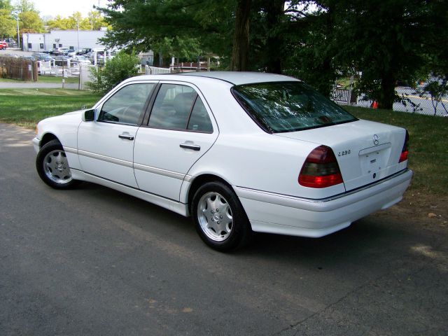 Mercedes-Benz C-Class 1998 photo 4