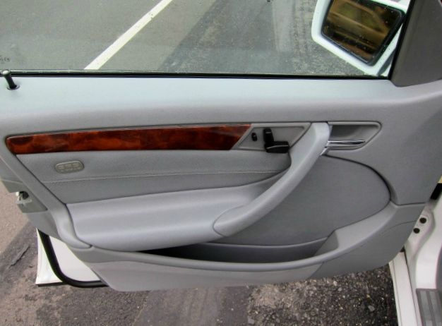 Mercedes-Benz C-Class LS Ultimate Sedan