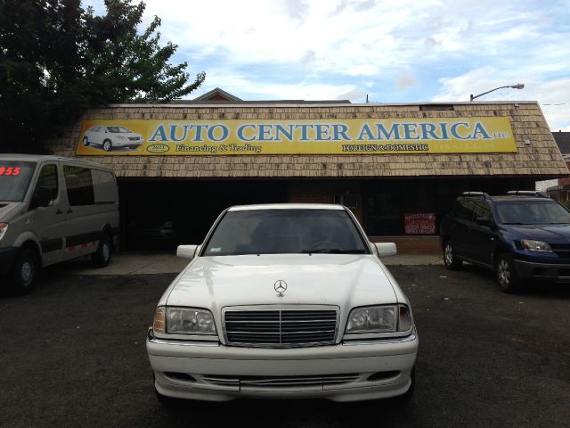 Mercedes-Benz C-Class 1998 photo 2