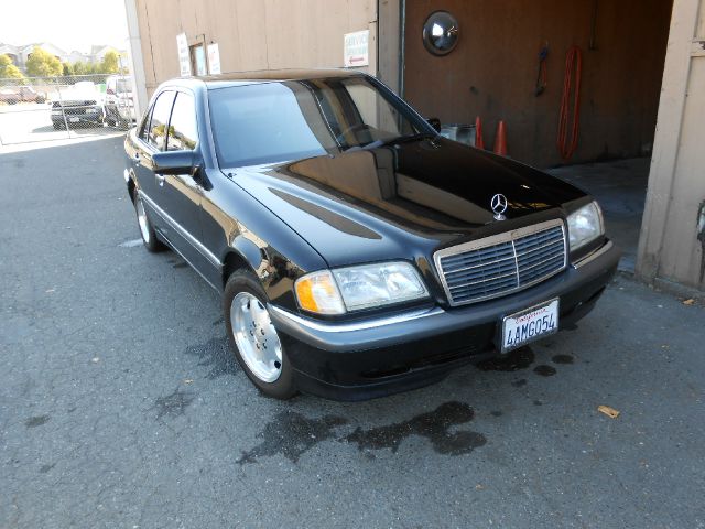 Mercedes-Benz C-Class 1998 photo 2