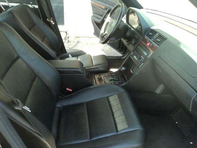 Mercedes-Benz C-Class REG CAB 2WD WORK Truck Sedan