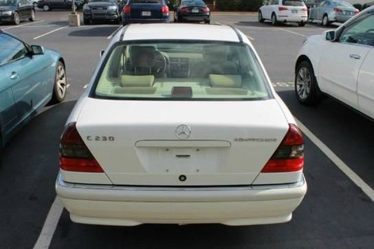 Mercedes-Benz C-Class 1999 photo 2