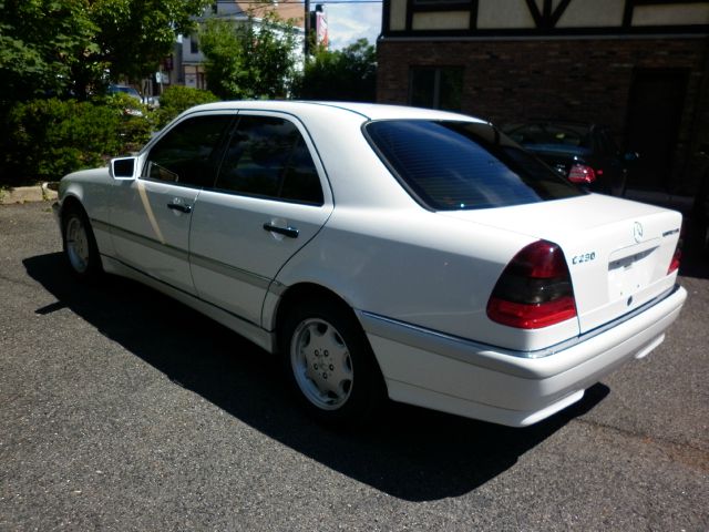 Mercedes-Benz C-Class 1999 photo 1