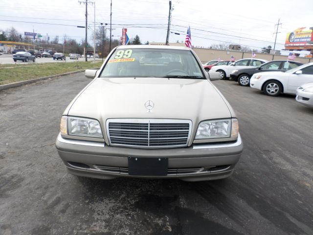 Mercedes-Benz C-Class 1999 photo 1