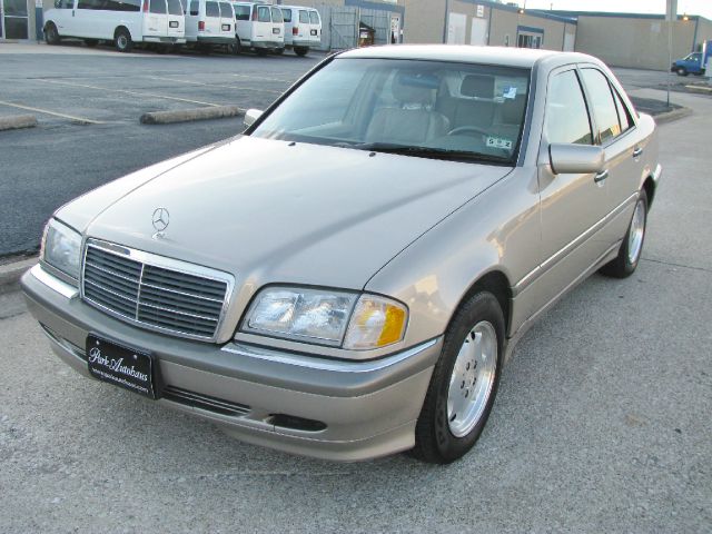 Mercedes-Benz C-Class 1999 photo 1