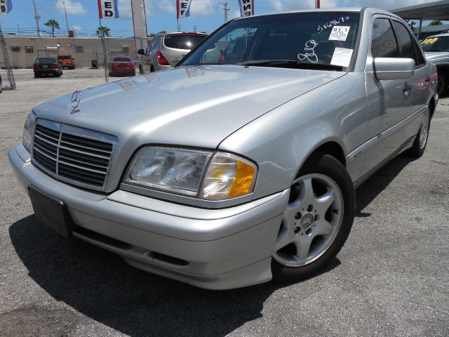 Mercedes-Benz C-Class 1999 photo 3