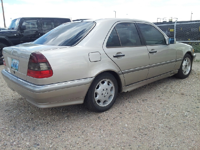Mercedes-Benz C-Class 1999 photo 2
