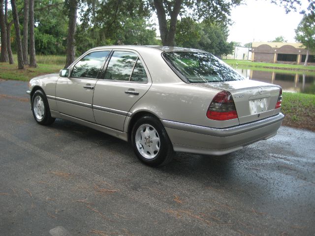 Mercedes-Benz C-Class 1999 photo 4