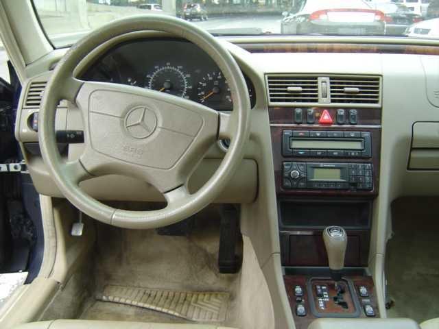 Mercedes-Benz C-Class 1999 photo 4