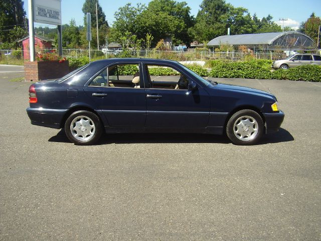 Mercedes-Benz C-Class Clk350 Coupe Sedan