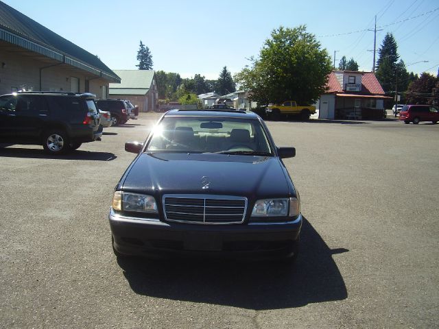 Mercedes-Benz C-Class 1999 photo 2