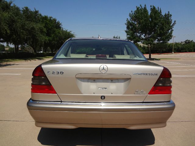 Mercedes-Benz C-Class 3.5rl Nav.+premium Pkg Sedan