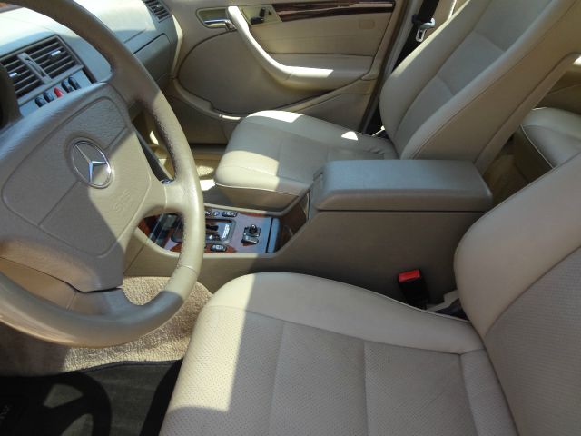 Mercedes-Benz C-Class 2000 photo 6