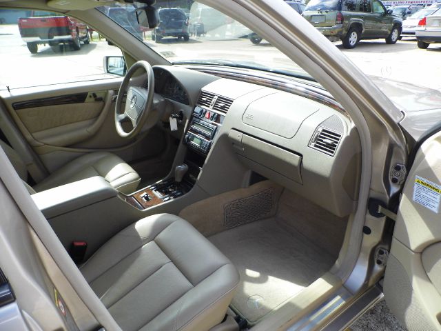 Mercedes-Benz C-Class 2000 photo 2