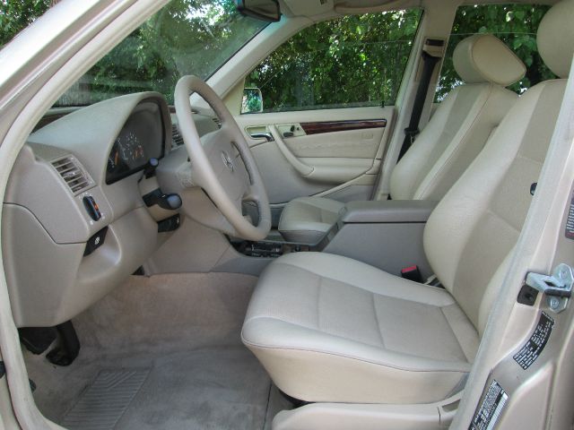 Mercedes-Benz C-Class Clk350 Coupe Sedan