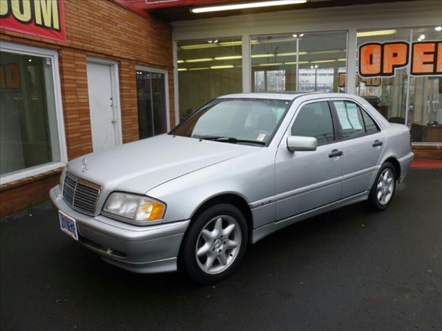 Mercedes-Benz C-Class 2000 photo 4