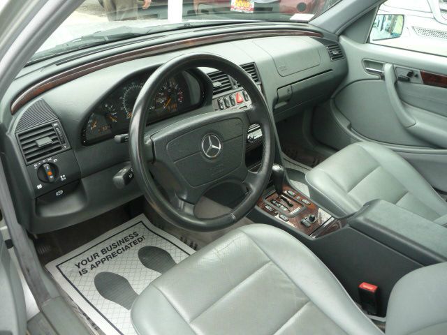 Mercedes-Benz C-Class 2000 photo 1