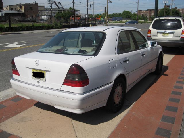 Mercedes-Benz C-Class 2000 photo 3