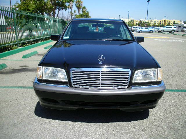 Mercedes-Benz C-Class 2000 photo 3