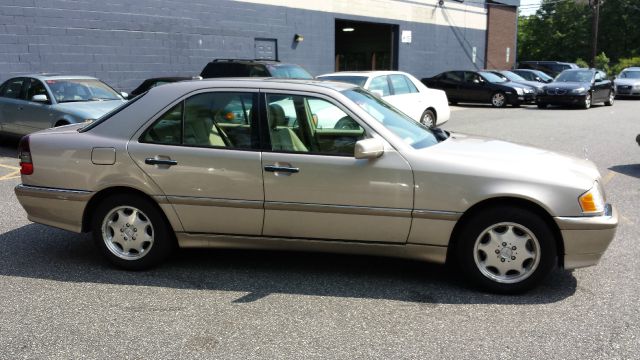 Mercedes-Benz C-Class 2000 photo 4