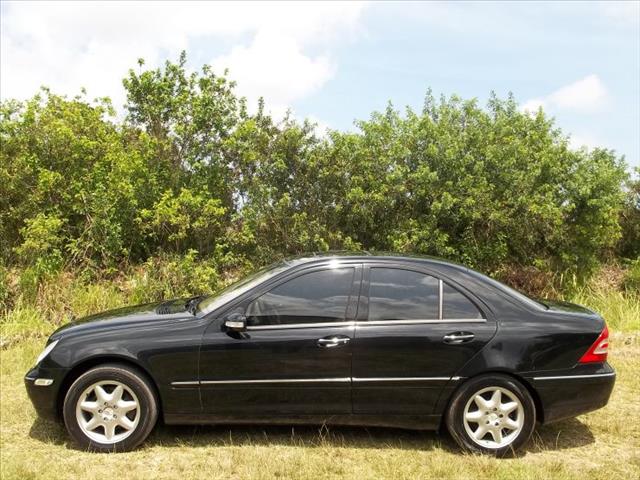 Mercedes-Benz C-Class 2001 photo 3