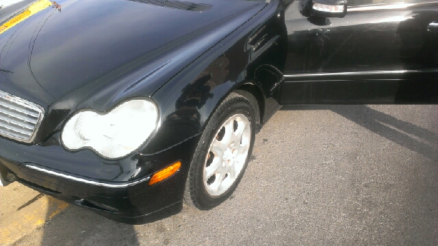 Mercedes-Benz C-Class 2001 photo 3