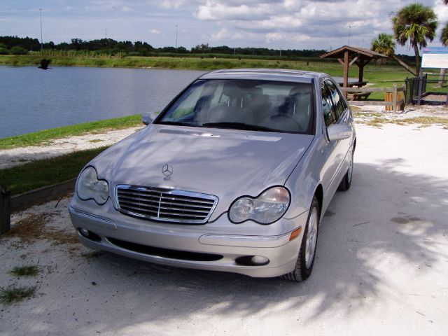 Mercedes-Benz C-Class 2001 photo 4