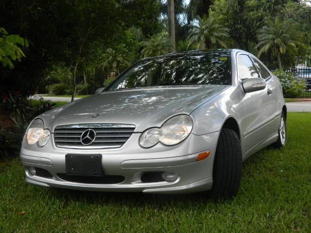 Mercedes-Benz C-Class 2002 photo 4