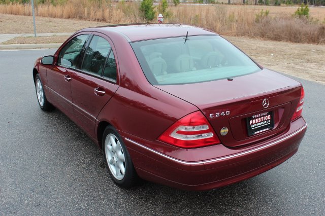 Mercedes-Benz C-Class 2002 photo 1