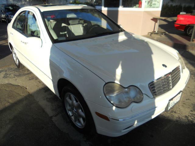 Mercedes-Benz C-Class 2002 photo 1