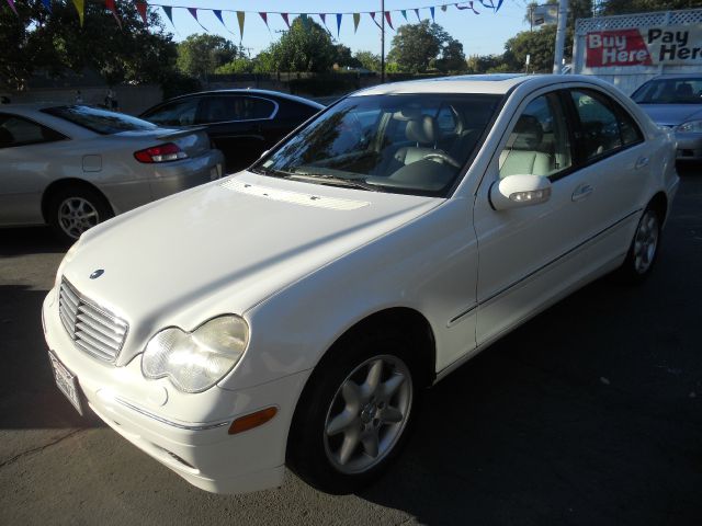Mercedes-Benz C-Class 2002 photo 3
