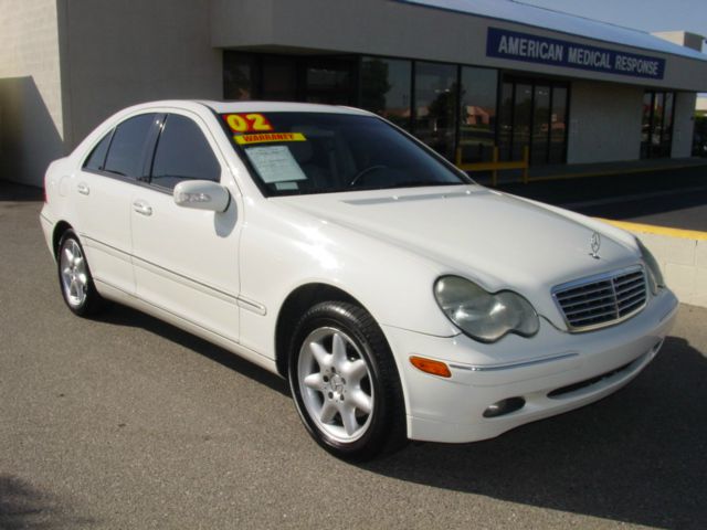 Mercedes-Benz C-Class 2002 photo 2