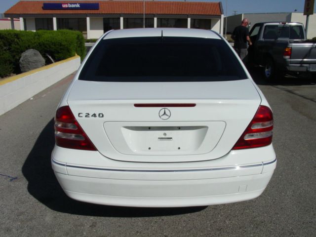 Mercedes-Benz C-Class 2002 photo 3