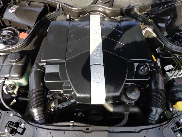 Mercedes-Benz C-Class E-350 Super Duty 158 WB DRW Sedan