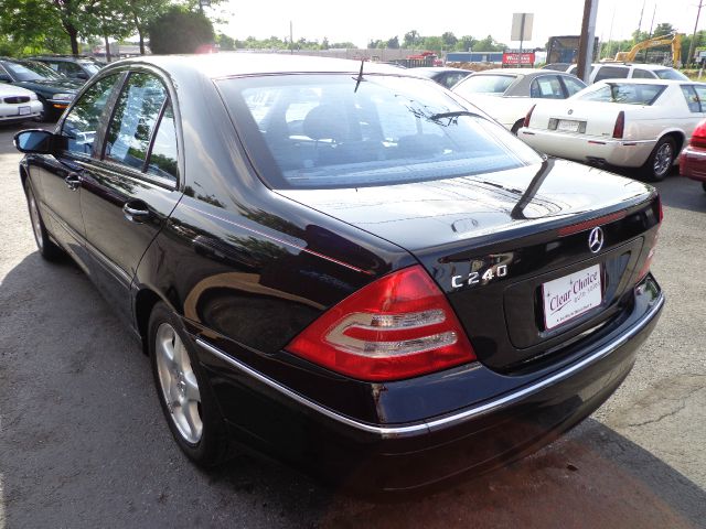 Mercedes-Benz C-Class 2002 photo 26