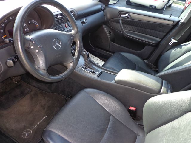 Mercedes-Benz C-Class 2002 photo 27