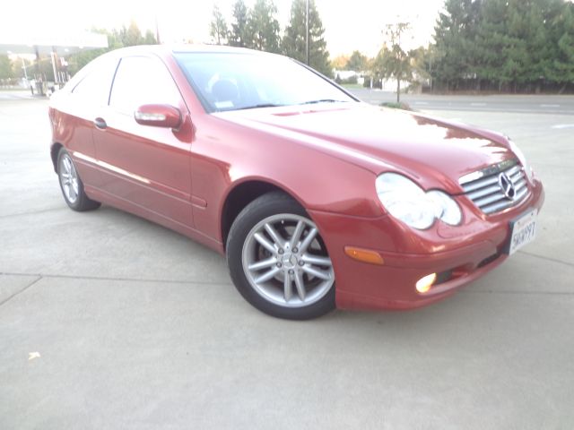 Mercedes-Benz C-Class 2002 photo 1