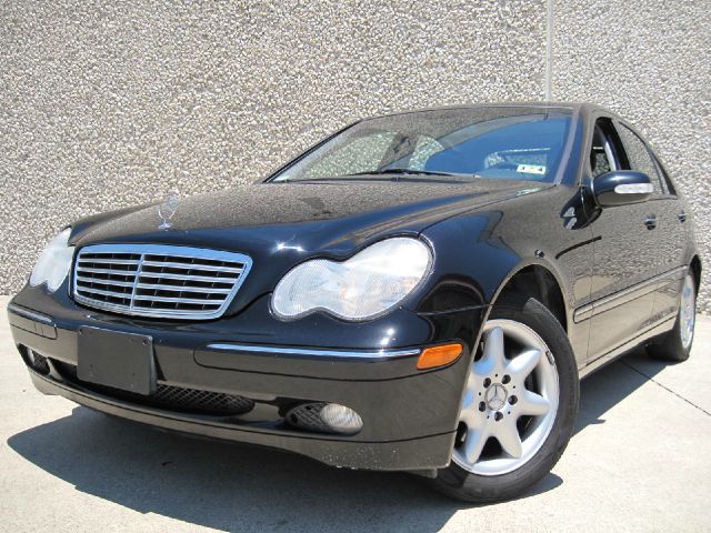 Mercedes-Benz C-Class 2002 photo 10