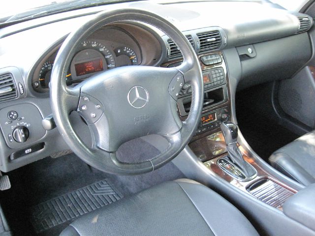 Mercedes-Benz C-Class 2002 photo 11