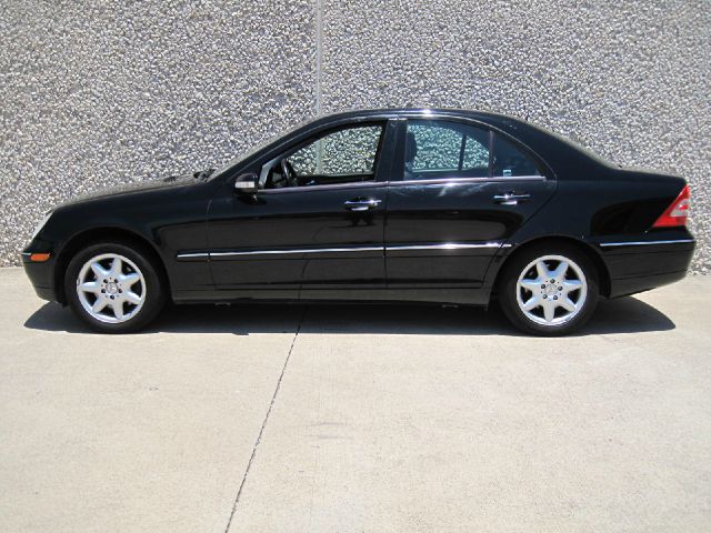 Mercedes-Benz C-Class 2002 photo 9