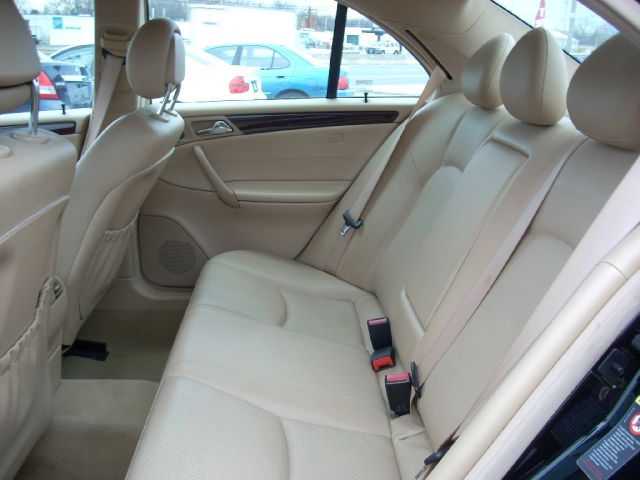 Mercedes-Benz C-Class E-350 Super Duty 158 WB DRW Sedan