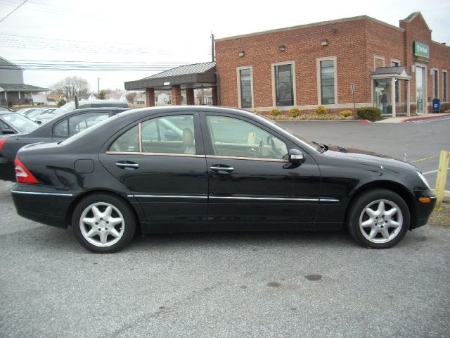 Mercedes-Benz C-Class 2002 photo 3