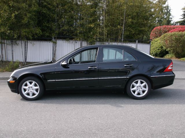 Mercedes-Benz C-Class 2002 photo 1