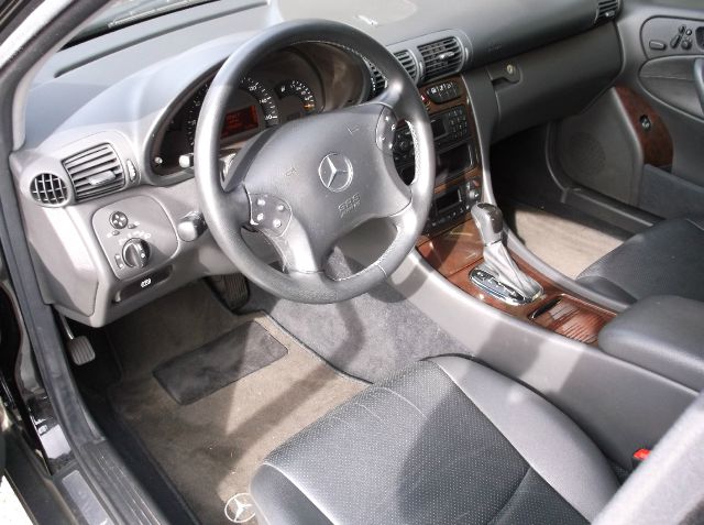 Mercedes-Benz C-Class 2002 photo 3