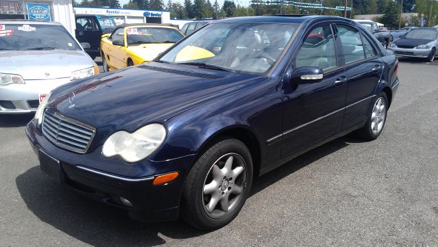 Mercedes-Benz C-Class 2002 photo 3