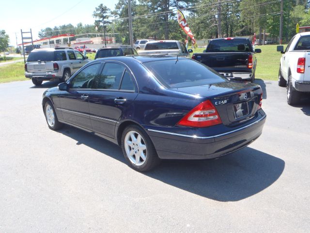 Mercedes-Benz C-Class E-350 Super Duty 158 WB DRW Sedan