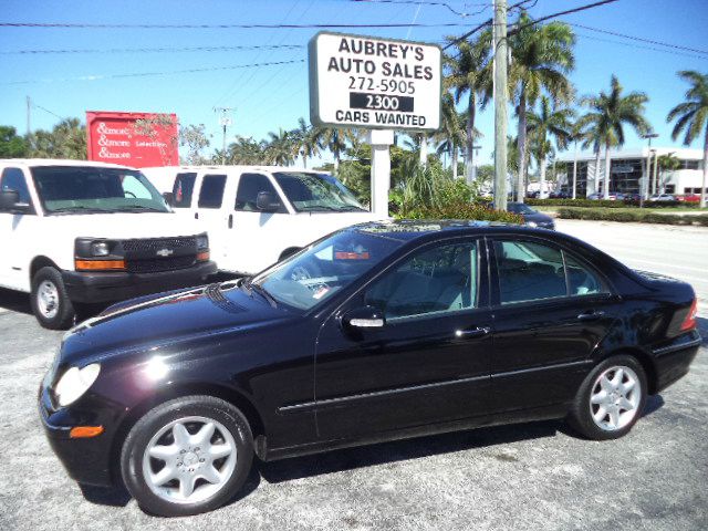 Mercedes-Benz C-Class 2002 photo 1